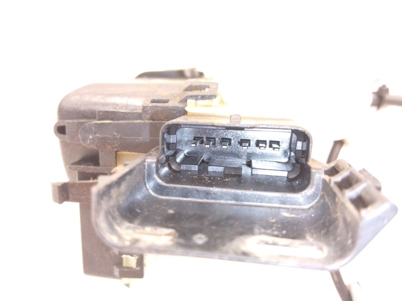 Recambio de cerradura puerta trasera izquierda para peugeot 5008 ii (mc_, mj_, mr_, m4_) 1.6 bluehdi 120 referencia OEM IAM   
