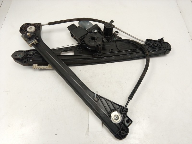 Recambio de elevalunas delantero izquierdo para peugeot 5008 ii (mc_, mj_, mr_, m4_) 1.6 bluehdi 120 referencia OEM IAM   