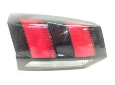 Recambio de piloto trasero izquierdo porton para peugeot 5008 ii (mc_, mj_, mr_, m4_) 1.6 bluehdi 120 referencia OEM IAM 9811027