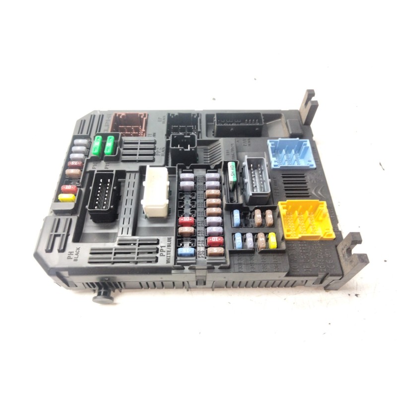 Recambio de caja fusibles para peugeot 5008 ii (mc_, mj_, mr_, m4_) 1.6 bluehdi 120 referencia OEM IAM 9819855080  