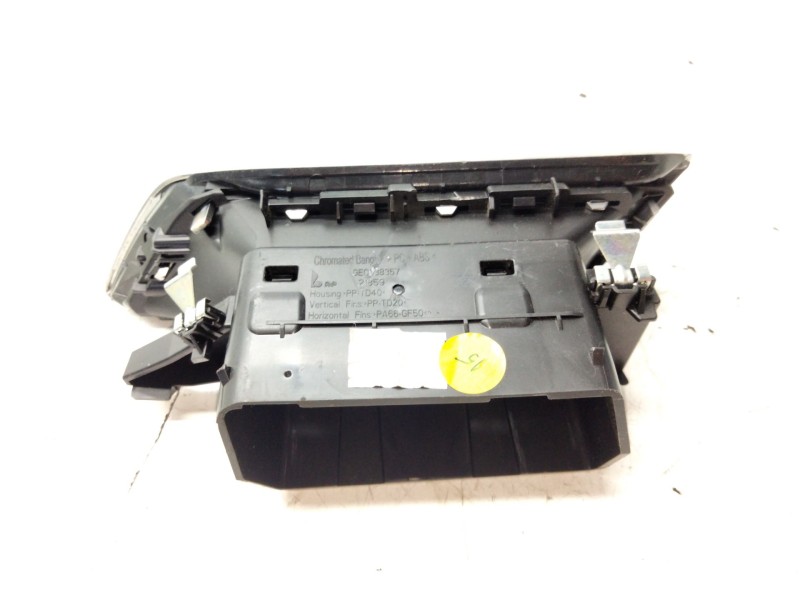 Recambio de aireador izquierdo para peugeot 5008 ii (mc_, mj_, mr_, m4_) 1.6 bluehdi 120 referencia OEM IAM 9810143080  