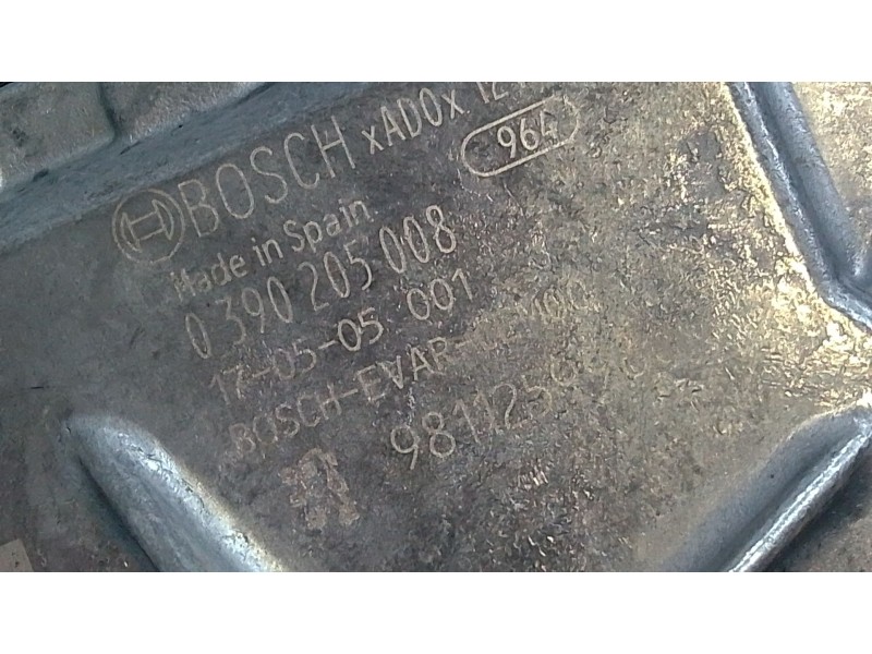 Recambio de motor limpia trasero para peugeot 5008 ii (mc_, mj_, mr_, m4_) 1.6 bluehdi 120 referencia OEM IAM 9811259980  