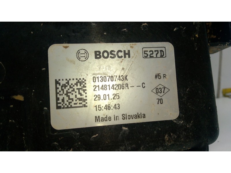 Recambio de electroventilador para dacia bisgster referencia OEM IAM 214814206R  
