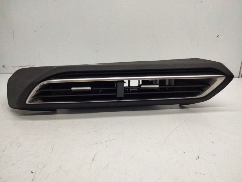 Recambio de aireador central para peugeot 5008 ii (mc_, mj_, mr_, m4_) 1.6 bluehdi 120 referencia OEM IAM   