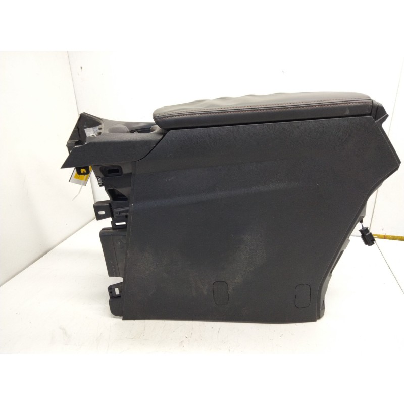 Recambio de consola central para peugeot 5008 ii (mc_, mj_, mr_, m4_) 1.6 bluehdi 120 referencia OEM IAM   