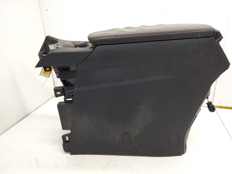 Recambio de consola central para peugeot 5008 ii (mc_, mj_, mr_, m4_) 1.6 bluehdi 120 referencia OEM IAM   