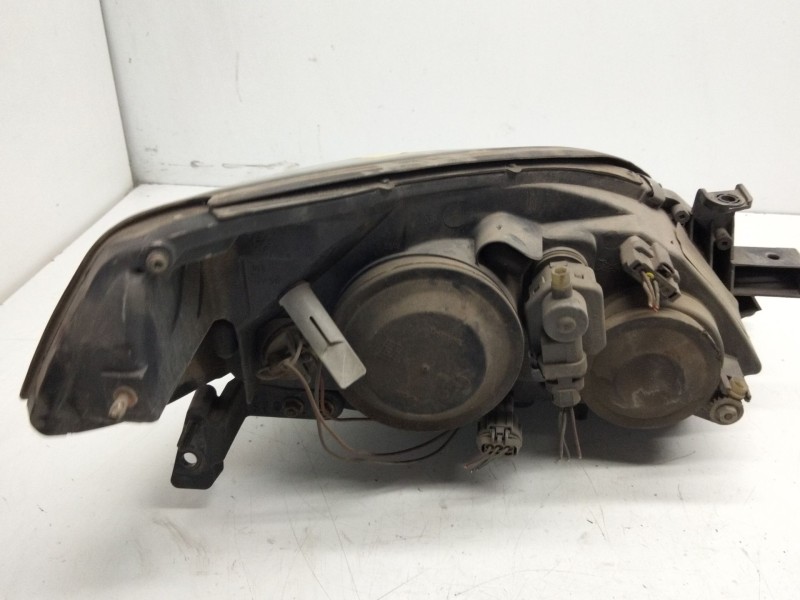 Recambio de faro izquierdo para nissan primera (p12) 1.6 referencia OEM IAM   