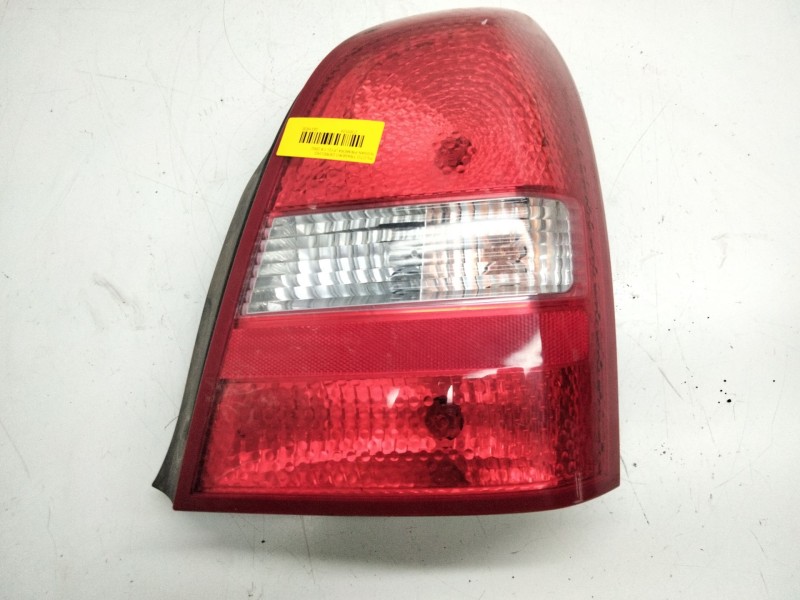 Recambio de piloto trasero derecho para nissan primera (p12) 1.6 referencia OEM IAM   
