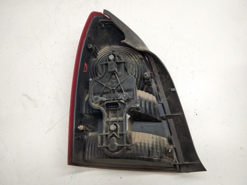 Recambio de piloto trasero derecho para nissan primera (p12) 1.6 referencia OEM IAM   