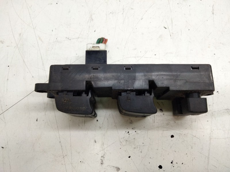 Recambio de mando elevalunas delantero izquierdo para nissan primera (p12) 1.6 referencia OEM IAM   