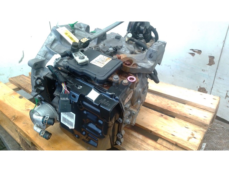 Recambio de caja cambios para peugeot 5008 ii (mc_, mj_, mr_, m4_) 1.6 bluehdi 120 referencia OEM IAM   
