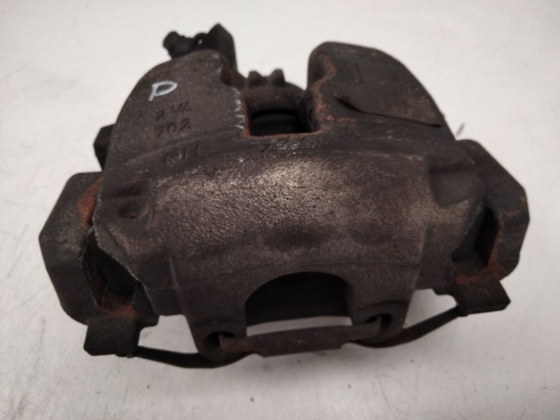 Recambio de pinza freno delantera derecha para peugeot 5008 ii (mc_, mj_, mr_, m4_) 1.6 bluehdi 120 referencia OEM IAM   