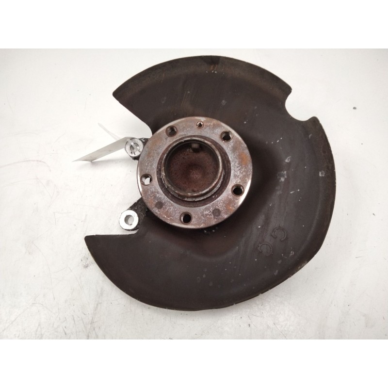 Recambio de buje trasero izquierdo para peugeot 5008 ii (mc_, mj_, mr_, m4_) 1.6 bluehdi 120 referencia OEM IAM   