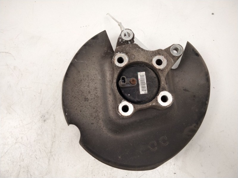 Recambio de buje trasero izquierdo para peugeot 5008 ii (mc_, mj_, mr_, m4_) 1.6 bluehdi 120 referencia OEM IAM   
