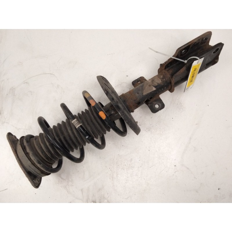 Recambio de amortiguador delantero izquierdo para peugeot 5008 ii (mc_, mj_, mr_, m4_) 1.6 bluehdi 120 referencia OEM IAM   