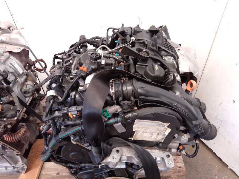 Recambio de motor completo para peugeot 5008 ii (mc_, mj_, mr_, m4_) 1.6 bluehdi 120 referencia OEM IAM   