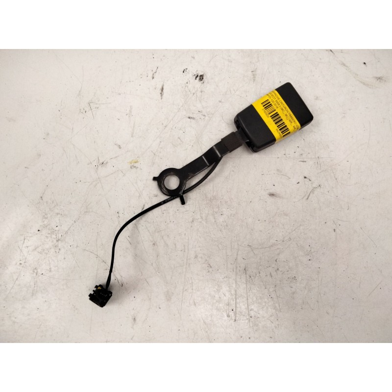 Recambio de enganche cinturon trasero izquierdo para peugeot 5008 ii (mc_, mj_, mr_, m4_) 1.6 bluehdi 120 referencia OEM IAM   