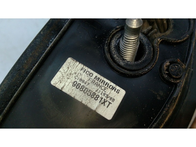 Recambio de retrovisor izquierdo para peugeot 207/207+ (wa_, wc_) 1.4 hdi referencia OEM IAM 96805881XT  