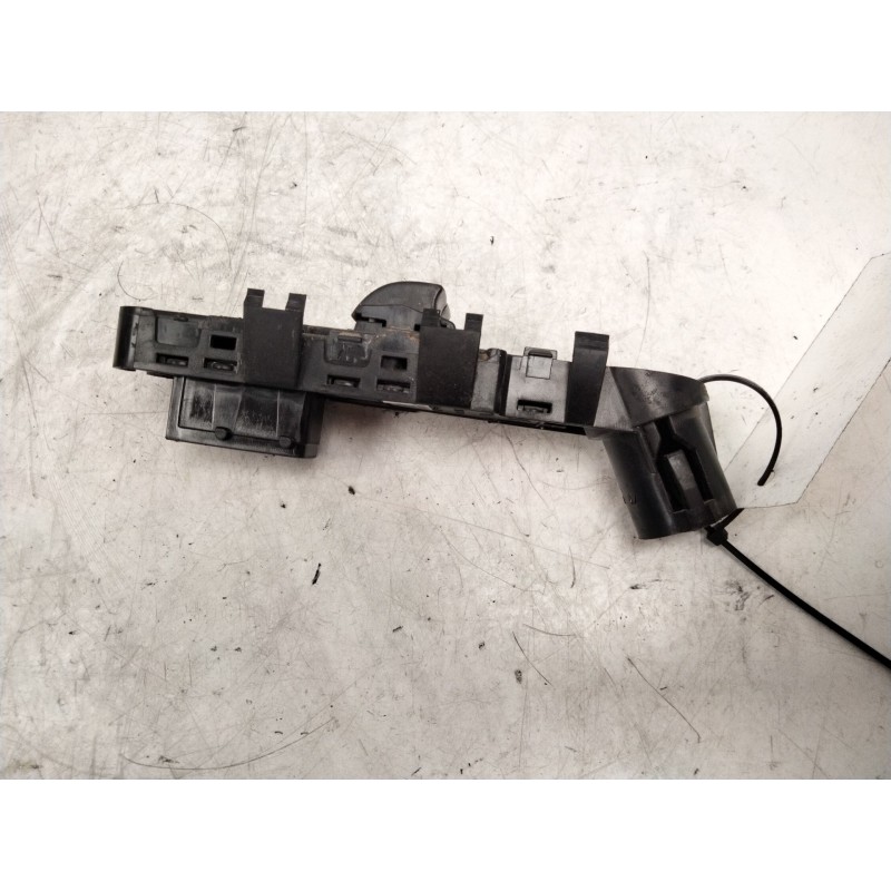 Recambio de mando elevalunas delantero izquierdo para peugeot 207/207+ (wa_, wc_) 1.4 hdi referencia OEM IAM   