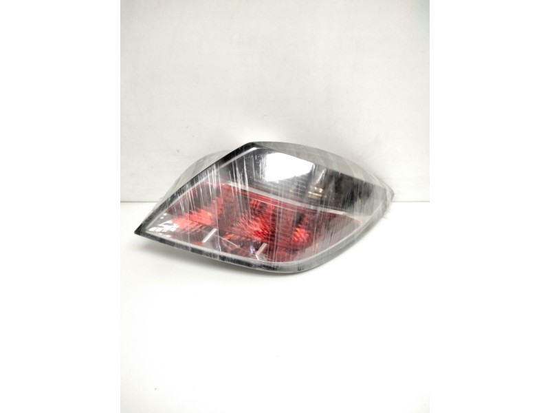 Recambio de piloto trasero derecho para opel astra gtc cosmo referencia OEM IAM 24451834 00874802 342691834