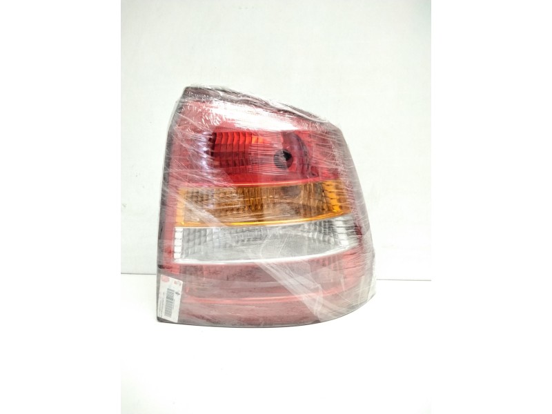 Recambio de piloto trasero derecho para opel astra g berlina elegance referencia OEM IAM 290502  