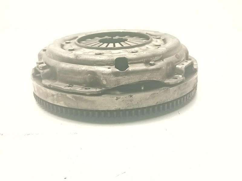 Recambio de volante motor para nissan terrano/terrano.ii (r20) 3.0 td cat referencia OEM IAM 1231143G00  