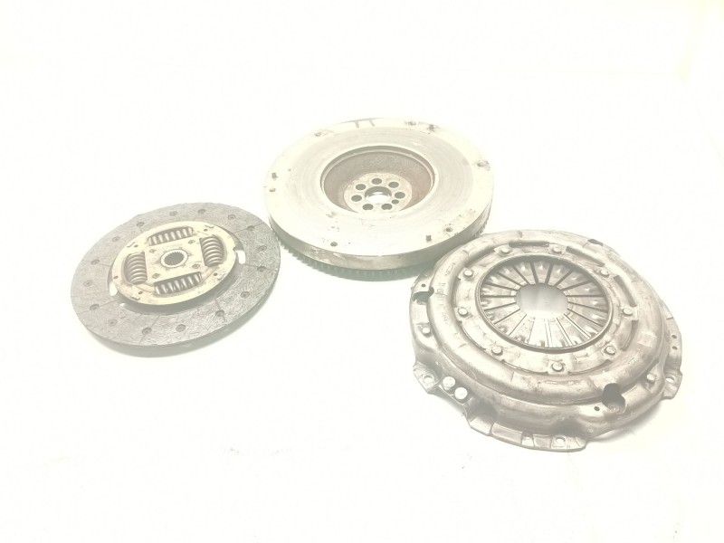 Recambio de volante motor para nissan terrano/terrano.ii (r20) 3.0 td cat referencia OEM IAM 1231143G00  