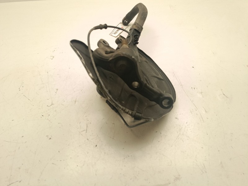 Recambio de mangueta delantera izquierda para mercedes-benz clase cls (w219) 3.0 cdi cat referencia OEM IAM 2115452440  