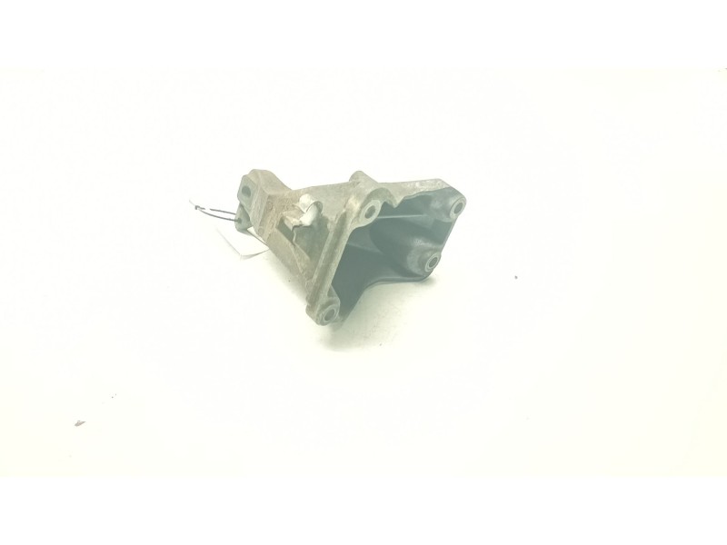 Recambio de soporte motor izquierdo superior para bmw 1 descapotable (e88) 120 i referencia OEM IAM 22116781916-01  