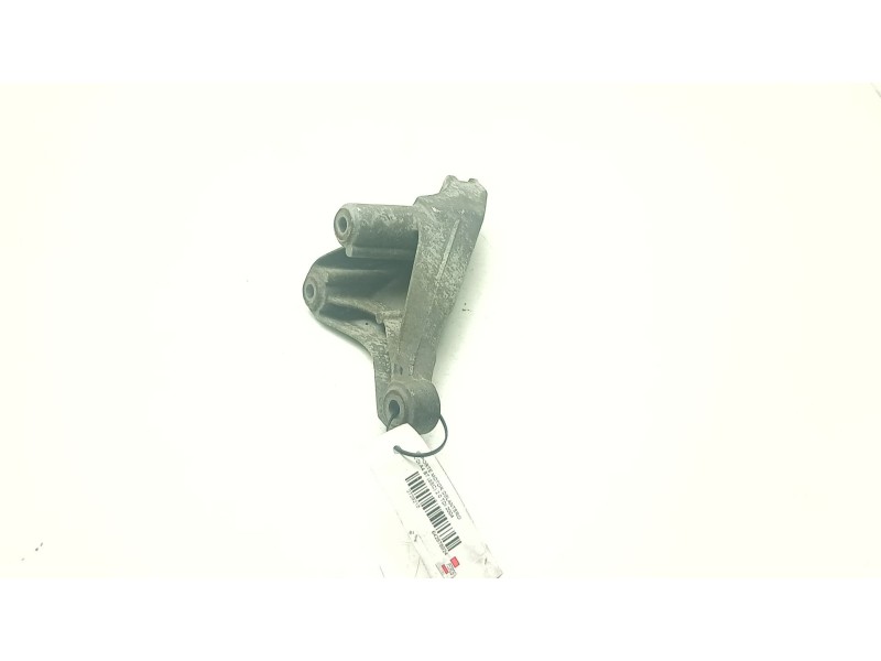 Recambio de soporte motor delantero para audi a4 b7 (8ec) 2.0 tdi referencia OEM IAM 8E0199307S  