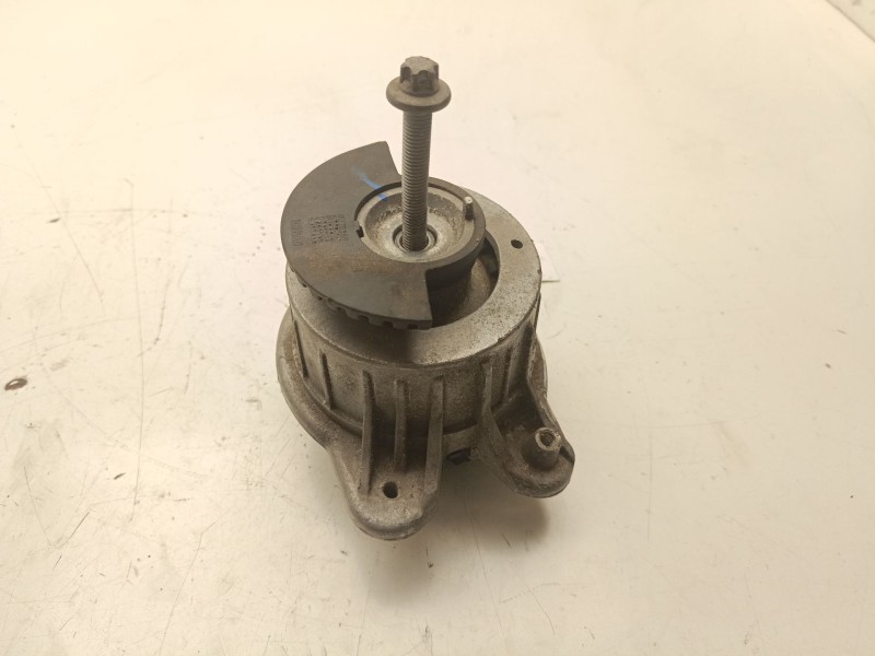 Recambio de soporte motor izquierdo inferior para mercedes-benz clase s (w222) lim. s 350 bluetec l (222.132) referencia OEM IAM