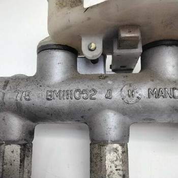 Recambio de bomba freno para hyundai elantra (xd) 2.0 crdi cat referencia OEM IAM BM111052  125261