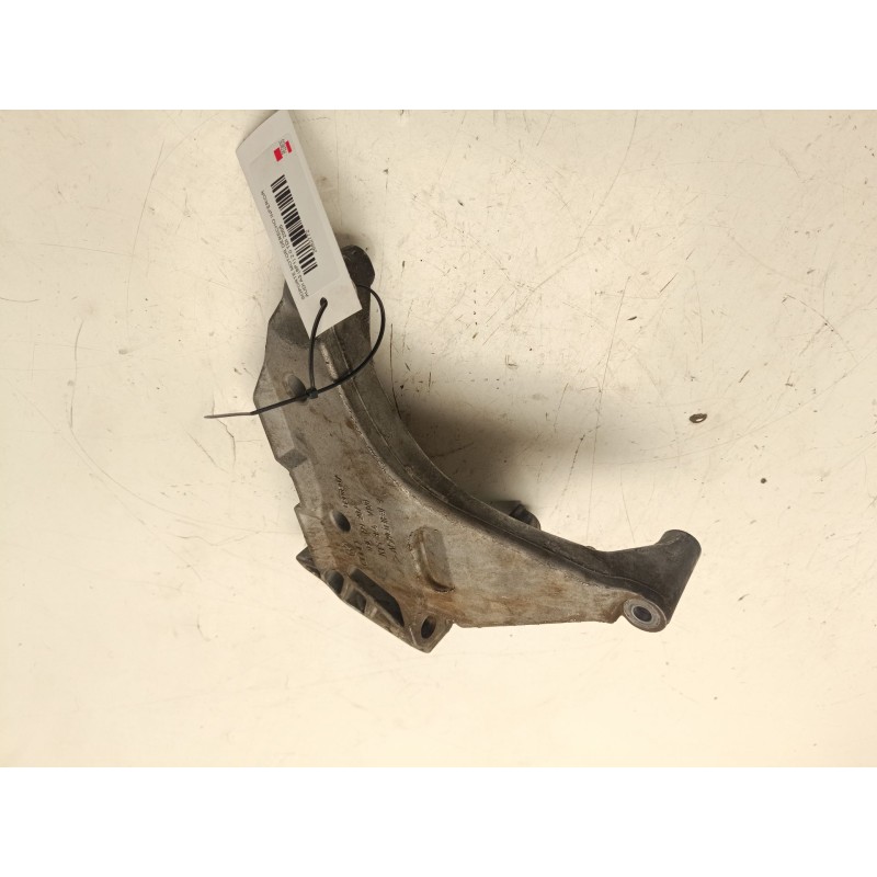 Recambio de soporte motor derecho inferior para audi a3 (8p1) 2.0 tdi referencia OEM IAM 03L199207  