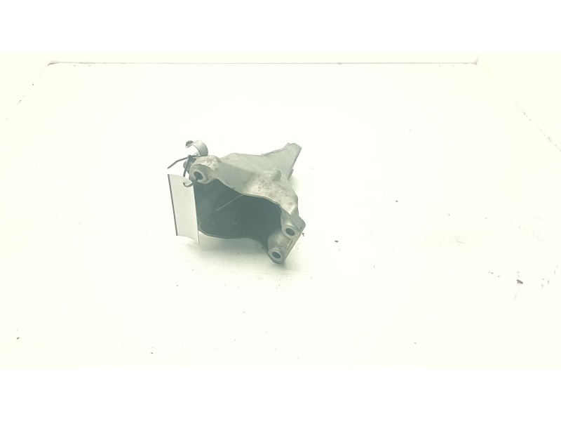 Recambio de soporte motor derecho superior para bmw 3 (e90) 320 d referencia OEM IAM 22116781916-01  