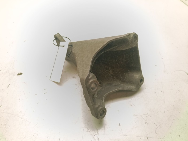 Recambio de soporte motor derecho inferior para bmw 3 (e46) 320 d referencia OEM IAM 22116781916  