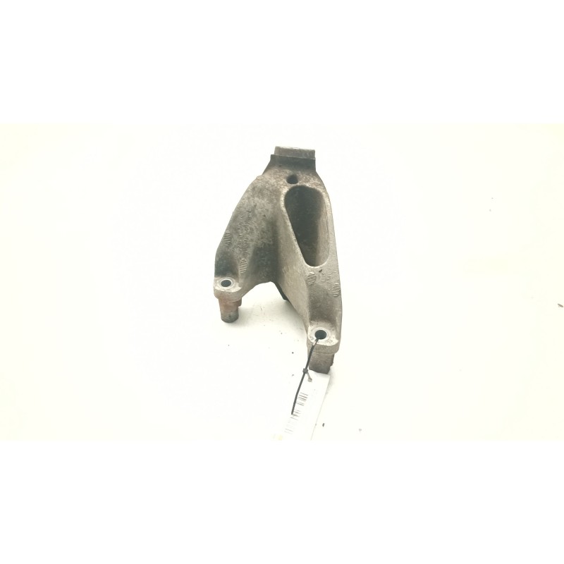 Recambio de soporte motor delantero para audi a4 b8 (8k2) 2.0 tfsi referencia OEM IAM 8K0199307BM  