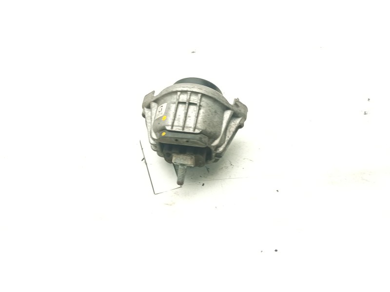 Recambio de soporte motor derecho inferior para bmw 1 descapotable (e88) 120 d referencia OEM IAM 6768800-03  