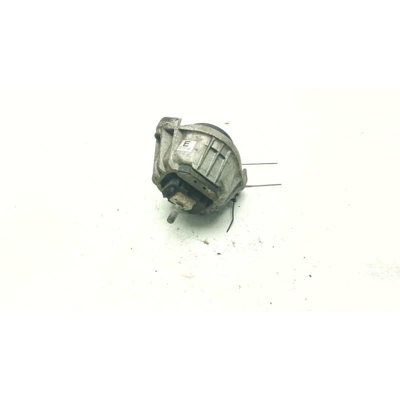 Recambio de soporte motor izquierdo inferior para bmw 1 descapotable (e88) 120 d referencia OEM IAM 6768799-03  