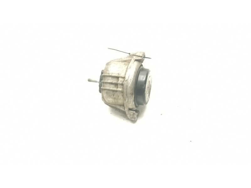 Recambio de soporte motor izquierdo inferior para bmw 1 descapotable (e88) 120 d referencia OEM IAM 6768799-03  
