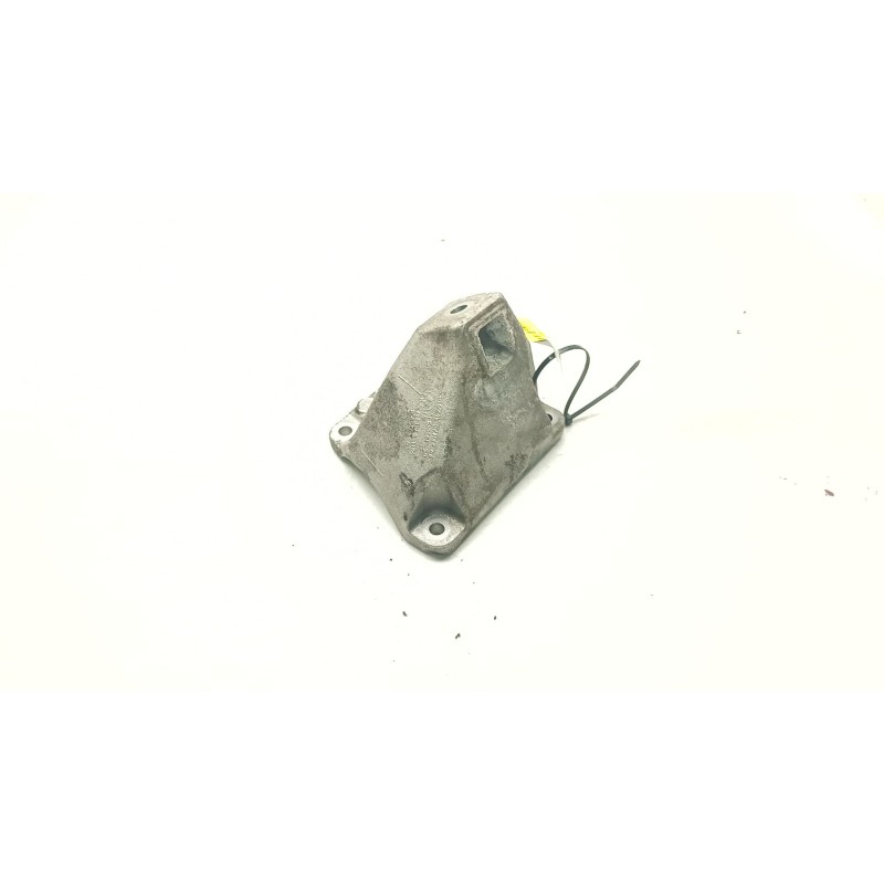 Recambio de soporte motor derecho superior para bmw 5 (f10) 520 d referencia OEM IAM 22116781242  