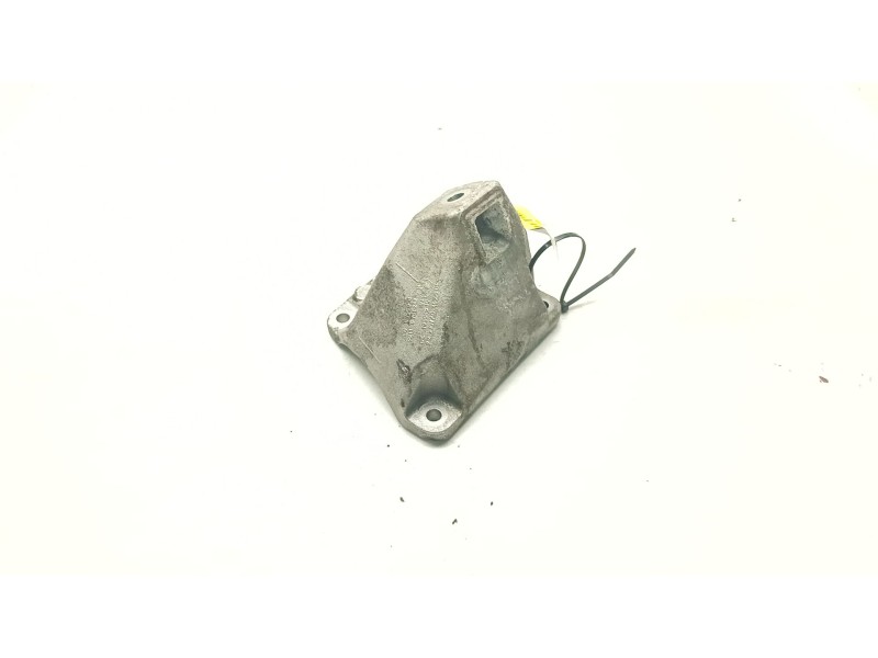 Recambio de soporte motor derecho superior para bmw 5 (f10) 520 d referencia OEM IAM 22116781242  