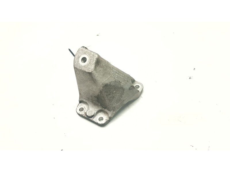 Recambio de soporte motor derecho superior para bmw 5 (f10) 520 d referencia OEM IAM 22116781242  