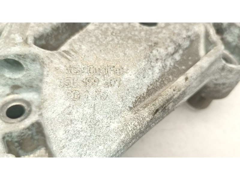 Recambio de soporte motor derecho inferior para volkswagen tiguan allspace (bw2, bj2) 2.0 tdi referencia OEM IAM 05L199207  