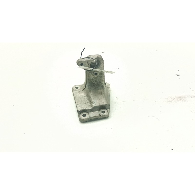 Recambio de soporte motor derecho superior para bmw 3 (f30, f80) 318 d xdrive referencia OEM IAM 22116788612-02  
