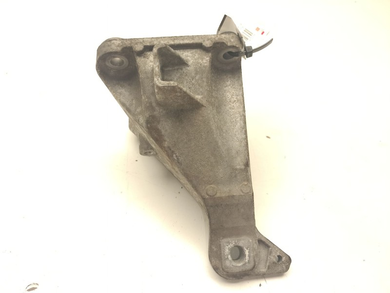 Recambio de soporte motor derecho superior para bmw serie 1 berlina (e81/e87) referencia OEM IAM 2211678191601  