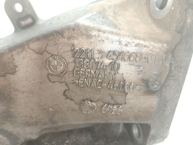 Recambio de soporte motor derecho superior para bmw x1 (e84) xdrive 20 d referencia OEM IAM 2211345166801  