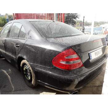 mercedes-benz clase e (w211) berlina del año 2011