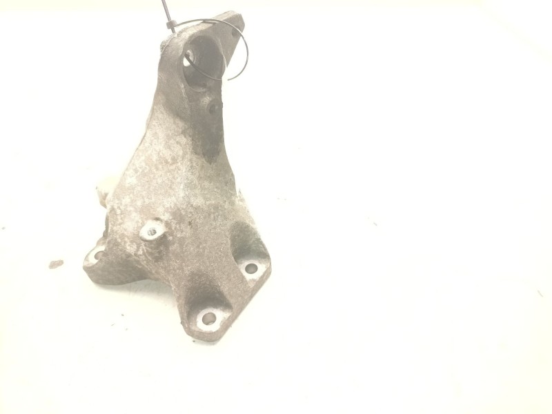 Recambio de soporte motor derecho superior para bmw 1 (e81) 120 d referencia OEM IAM 22116781916  