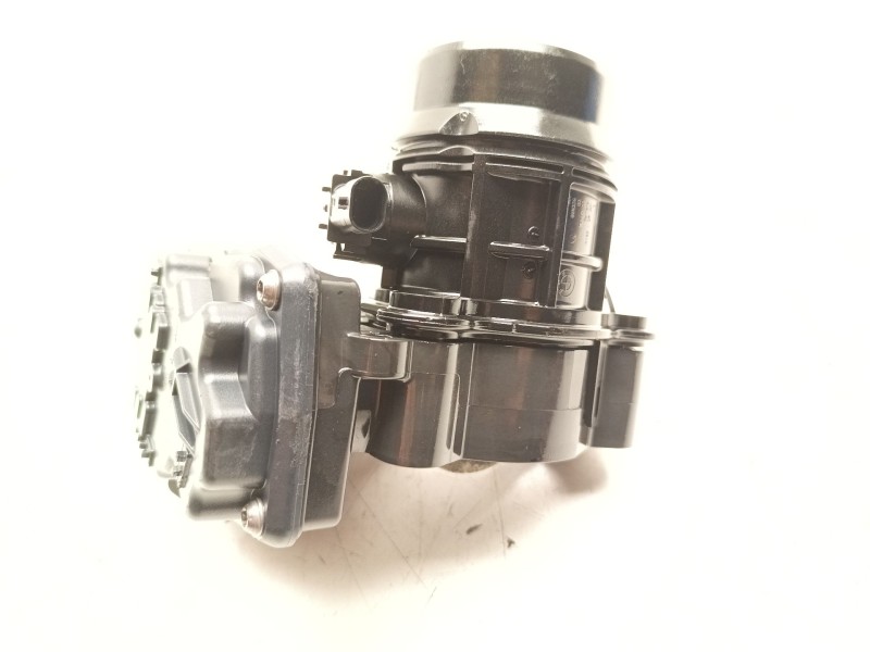 Recambio de cuerpo de mariposa para bmw 2 gran tourer (f46) 218 d xdrive referencia OEM IAM A2C80221201  