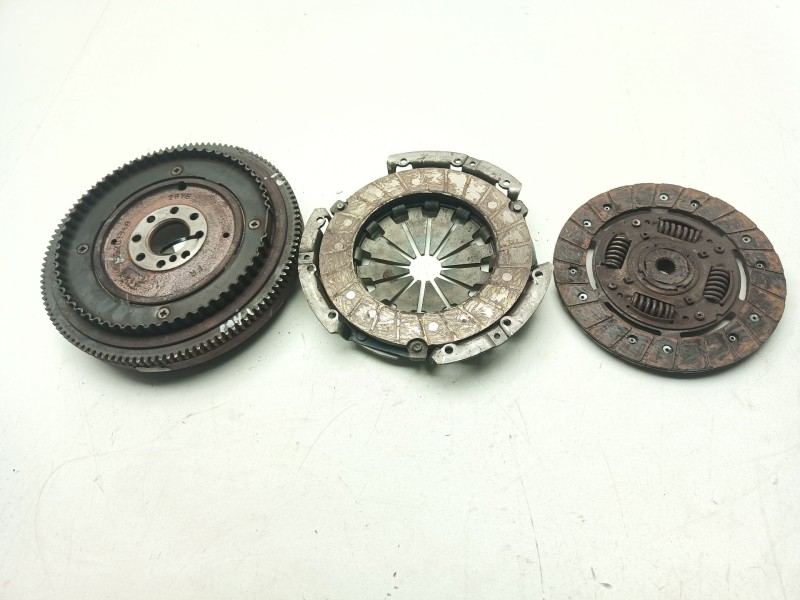 Recambio de volante motor para fiat doblo 1.3 16v jtd cat referencia OEM IAM 55201348  